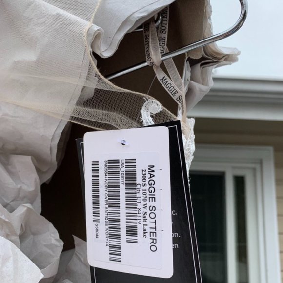 Brand New with tags - Maggie Sottero - Picture 8 of 8